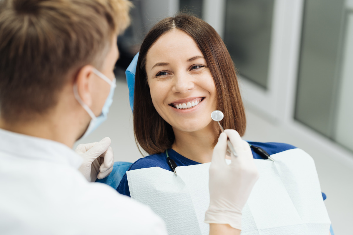what dental crowns do